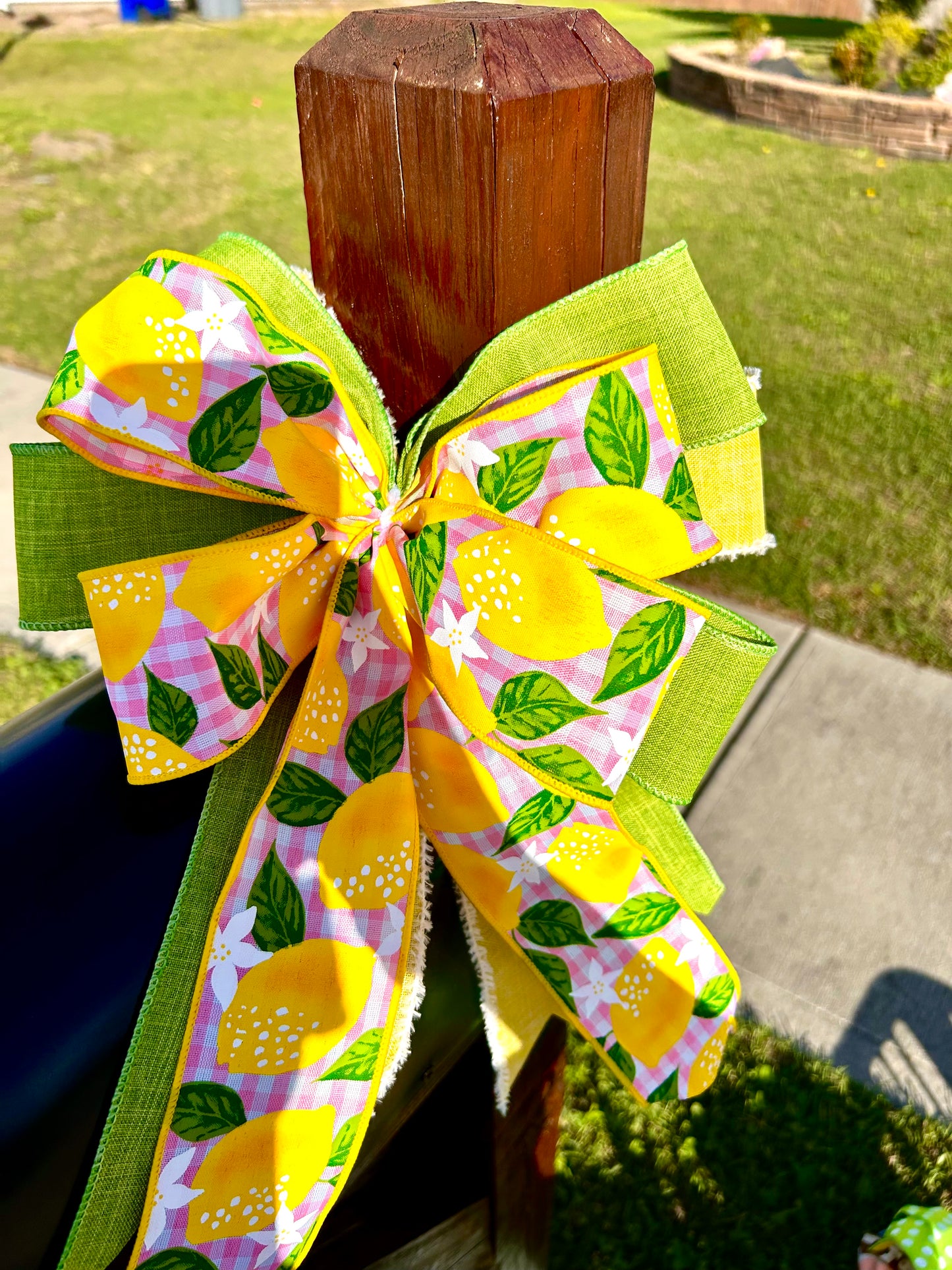 PINK LEMONADE BOW