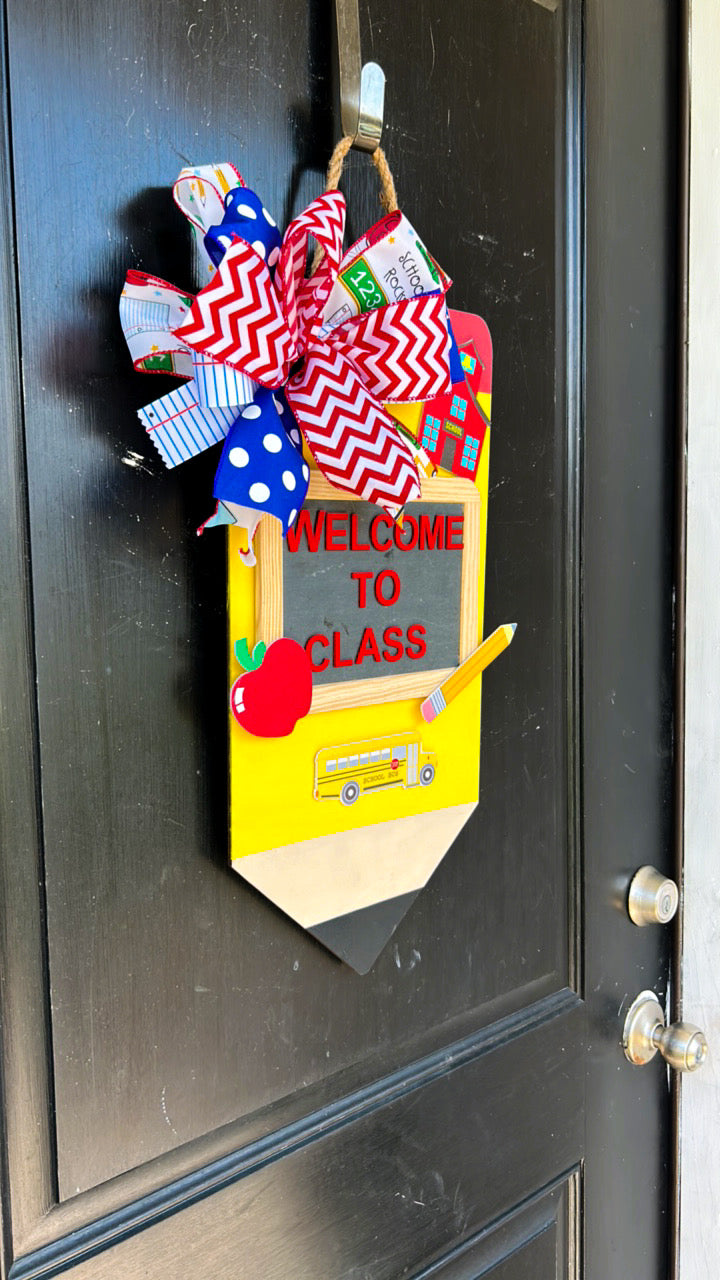 TEACHER PENCIL WREATH