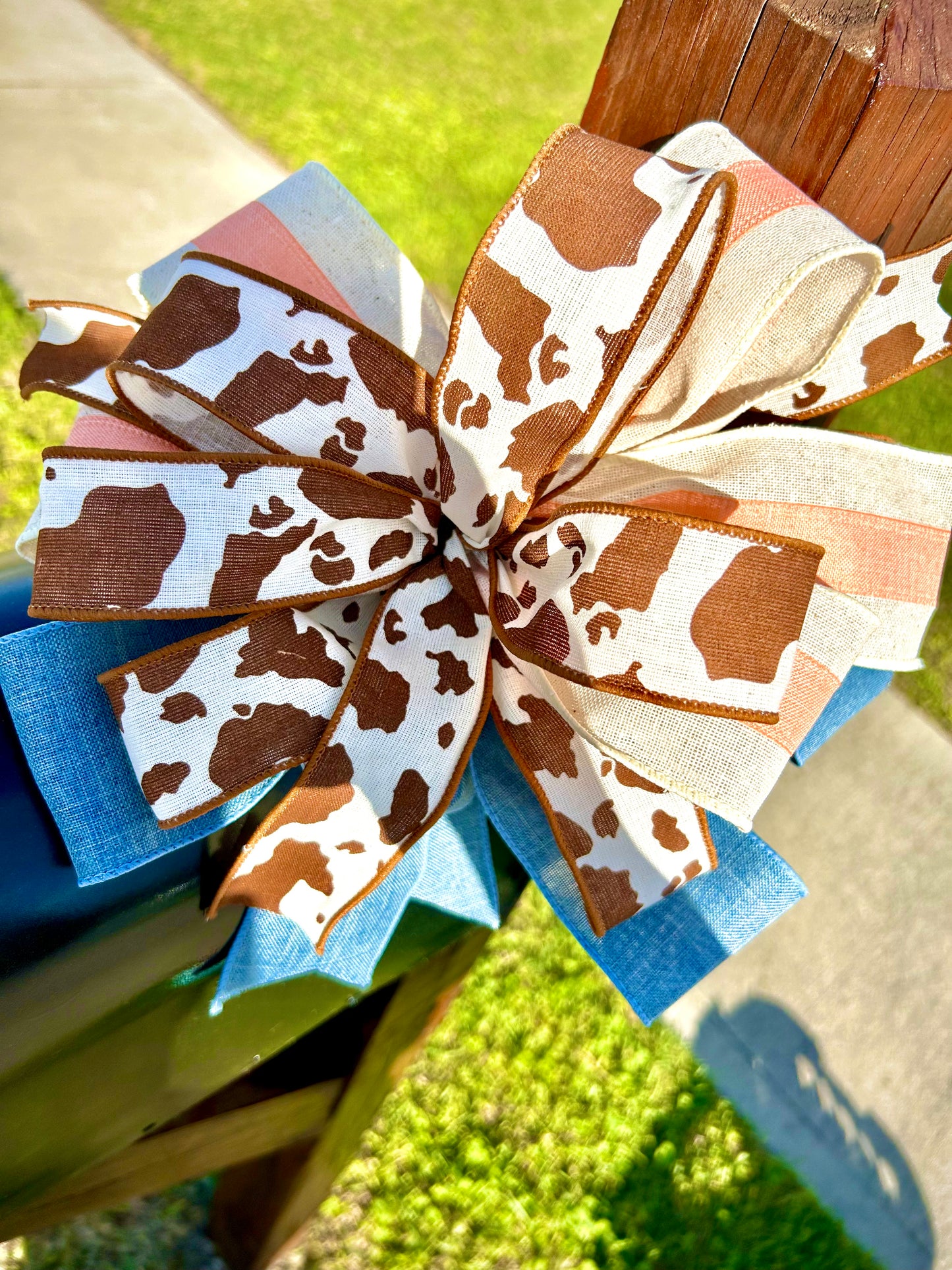 COWGIRL BOW